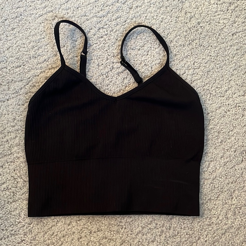 ADJUSTABLE CROP TANK